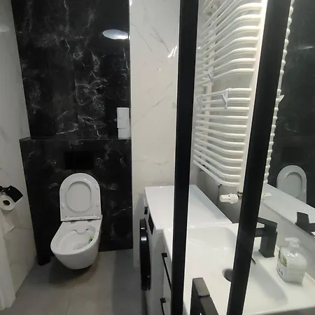2-bedroom With 2 Free Parking Spots - Tauron Arena * Cracovia