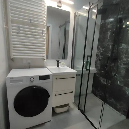 2-bedroom With 2 Free Parking Spots - Tauron Arena * Cracovia