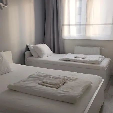 Alloggio in famiglia 2-bedroom With 2 Free Parking Spots - Tauron Arena Cracovia